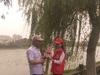 我市各界群众代表传递丁酉年炎帝圣火