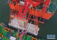 港珠澳大桥岛隧工程海底隧道的最终接头对接完成(组图)