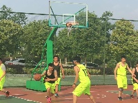 随州广播电视台迎“五四”篮球友谊赛开赛！！！