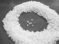 “塑料大米”视频又在疯传 专家：用火一点就识破