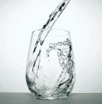 开水也有保质期? 专家：一杯水的寿命最长16小时