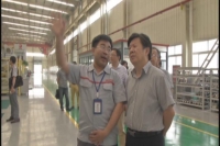 周峰到东风车轮开展“五个一”包保服务