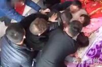 伴娘被两男强行摸胸猥亵后续：互相认识，不打算追责