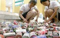  废旧电池等成“毒源” 家庭危险废弃物该往哪儿丢 