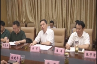 市纪委召开庆“七一”退休老干部座谈会