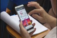 市民热议网络投票 为家乡呐喊助威