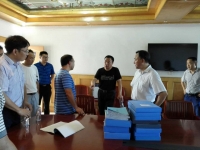 何运平到万店镇调研精准扶贫工作