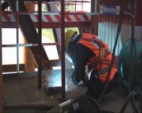 早晚施工避高温  㵐水一桥建设忙