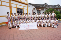 桃源河来了一群穿旗袍的女人，结果......