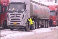 V视| 随州要将过境车辆平平安安送出