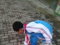 聚奎门学校开展“关爱他人，关爱社会，关爱自然”主题学雷锋活动