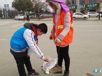 聚奎门学校开展“关爱他人，关爱社会，关爱自然”主题学雷锋活动