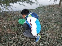 聚奎门学校开展“关爱他人，关爱社会，关爱自然”主题学雷锋活动