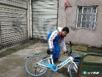 聚奎门学校开展“关爱他人，关爱社会，关爱自然”主题学雷锋活动