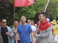 文明出行季·环白云湖健步行活动正在进行中