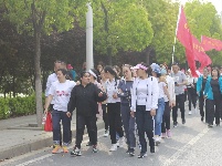 文明出行季·环白云湖健步行活动正在进行中