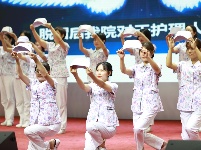 随州市中心医院举办读书分享会暨脱帽仪式