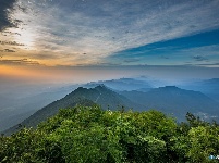 星河灿烂大洪山 
