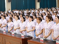 随州市中心医院举办读书分享会暨脱帽仪式