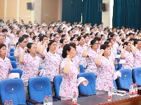 随州市中心医院举办读书分享会暨脱帽仪式