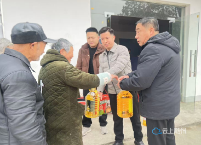 爱心延续，温暖长伴 --- 随厨餐饮慰问龚家棚村高龄老人活动暖心开展