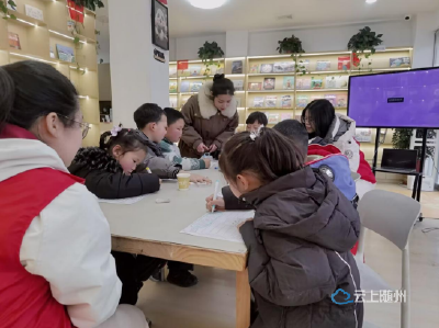 悦读时光书屋｜书香润童心，共读伴成长——《昆虫记》亲子共读活动圆满开展