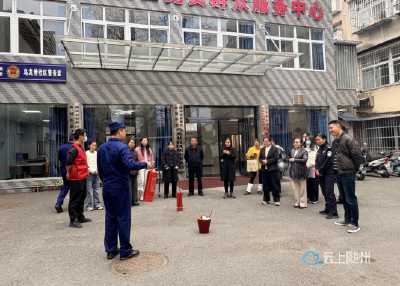 乌龙巷社区开展安全宣传系列活动  织密辖区平安防护网