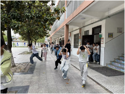 洪山镇第一中学开展防震减灾应急疏散演练活动