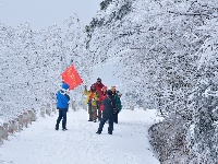 三潭雪景