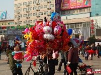 过年了!春节临近热闹的广水街头