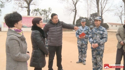 市领导春节前夕慰问驻地部队官兵