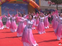 市八一学校庆“六一”