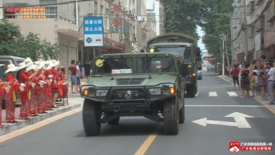 我市欢送国际军事比赛—2017 “空降排”外军官兵返程归国