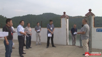 市人大常委会视察饮用水水源地保护工作