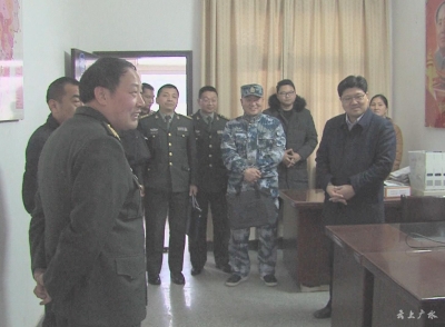 随州军分区政委张爱华到我市调研民兵整组及征兵工作