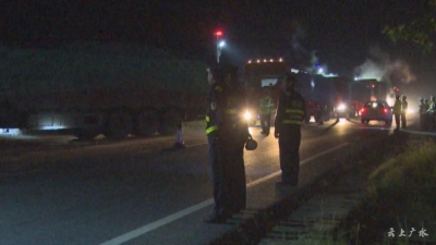 路警联动  夜间治超