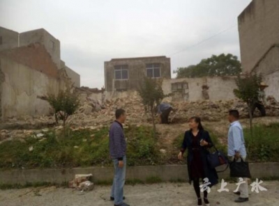 城郊：尊师重教聚众力 拆危建新保校园安全