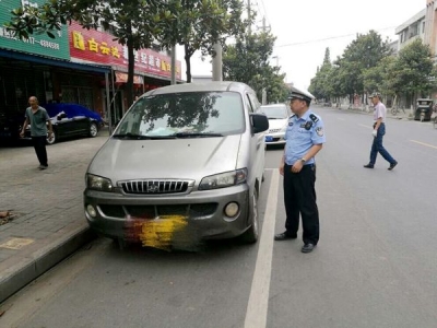 广水开展治理面包车“亮窗行动”  严查粘贴遮阳膜等交通违法行为