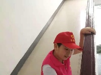 十月一日国庆节;学雷锋服务队打扫卫生