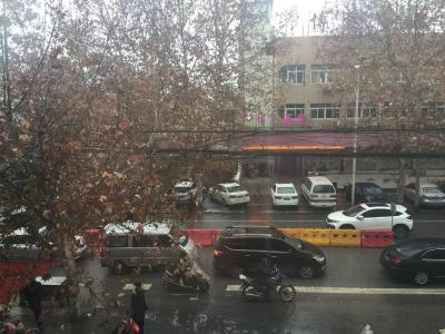 广水交警突出“三防”  打响城区疏堵保畅“攻坚战”