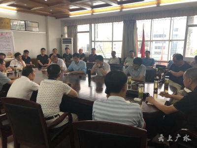 史洪波到“一驻六挂”联系点调研项目建设进展情况
