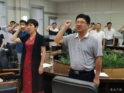 市委办机关党支部开展“两学一做”学习教育暨主题党日活动