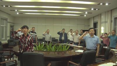 刘秀玲参加市委及政研室机关党支部主题党日活动