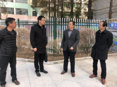 市教育局到应办三小视察健康校园创建工作