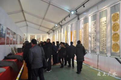 “吴店红色文化展”开展  吸引众多市民参观