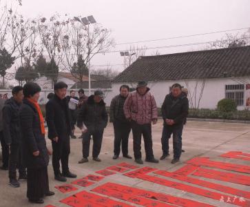 “文艺轻骑兵”送文化下乡