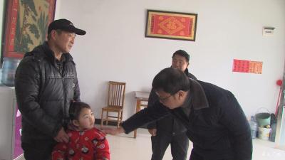 刘鹏到马坪走访慰问留守儿童、困难群众