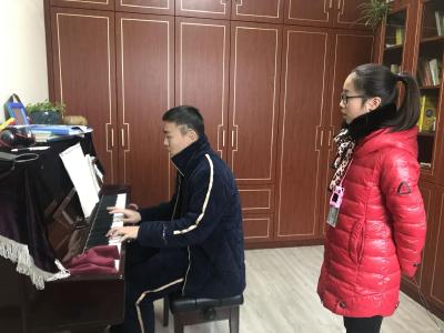 少儿春晚在即 紧锣密鼓排练忙