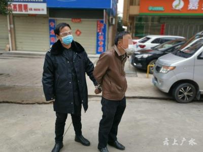 公安民警及时送治精神病患者获赞誉
