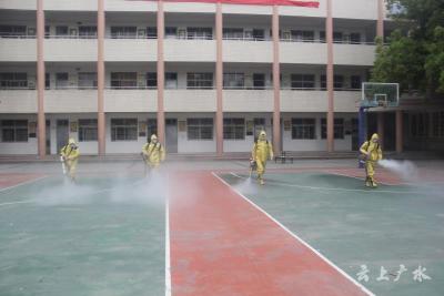 广水市消防救援大队完成37所学校46万余平米的防疫消杀任务
